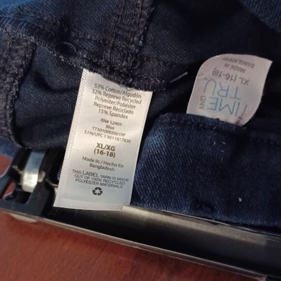 Time and Tru XL (16-18) indigo pull up jegging jeans - Picture 8 of 8